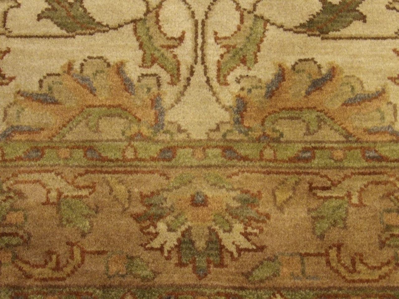Jaipur Kashan Antique Wash rug border detail
