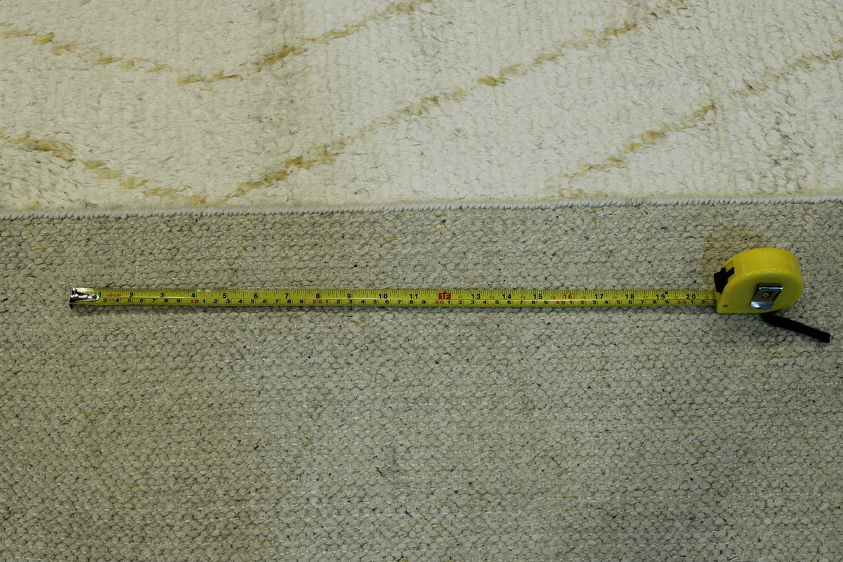 Tribal Moroccan Diamond Pattern rug corner detail