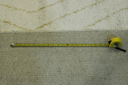 Tribal Moroccan Diamond Pattern rug corner detail