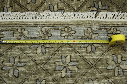 Tribal Flower Kerman rug corner detail