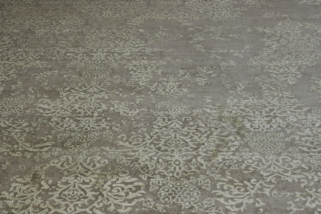 Transitional Abstract Broken Design rug corner detail