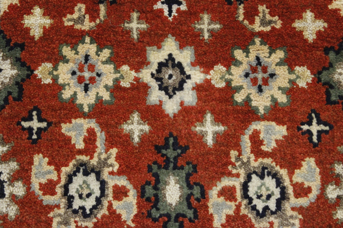 Tribal Indo Heriz rug border detail