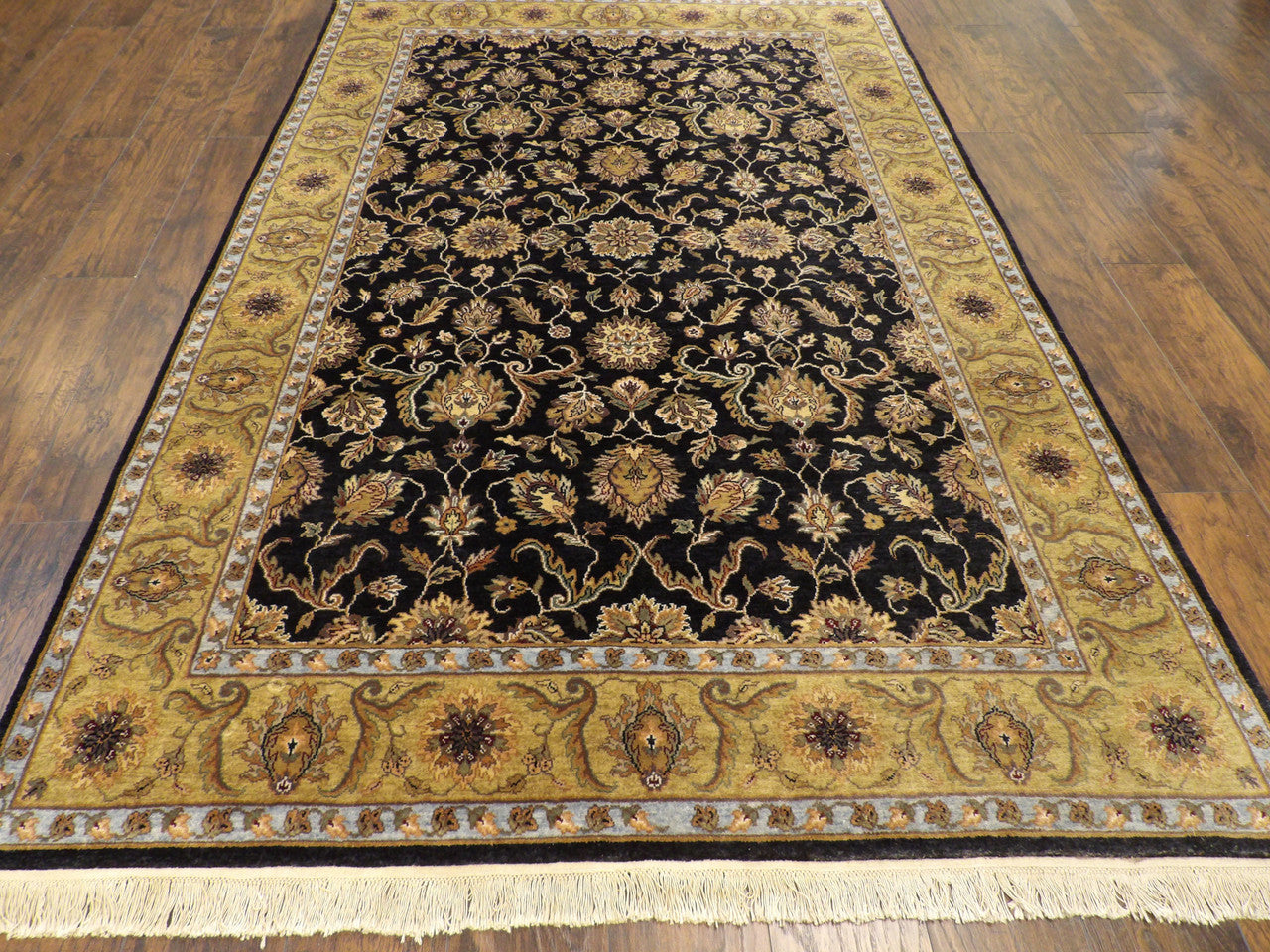 Close-up of wool pile, Black & Gold rug