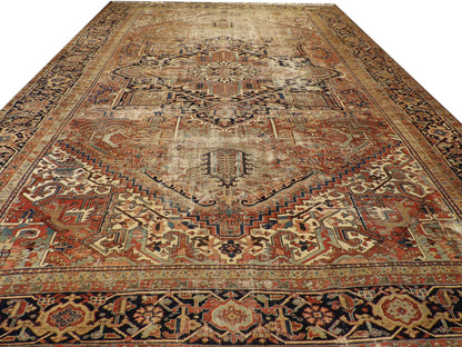 Antique Heriz rug corner detail