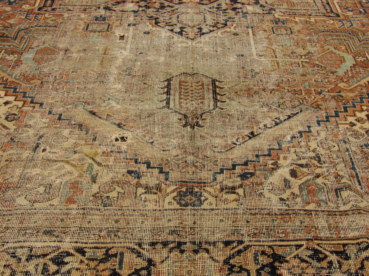 Antique Heriz rug border detail