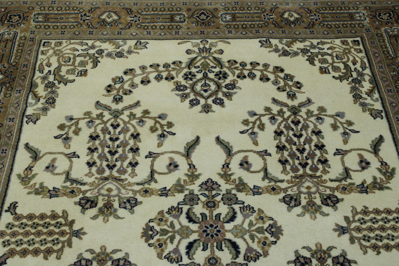Beige & Pink Traditional Farahan Design rug in room setting