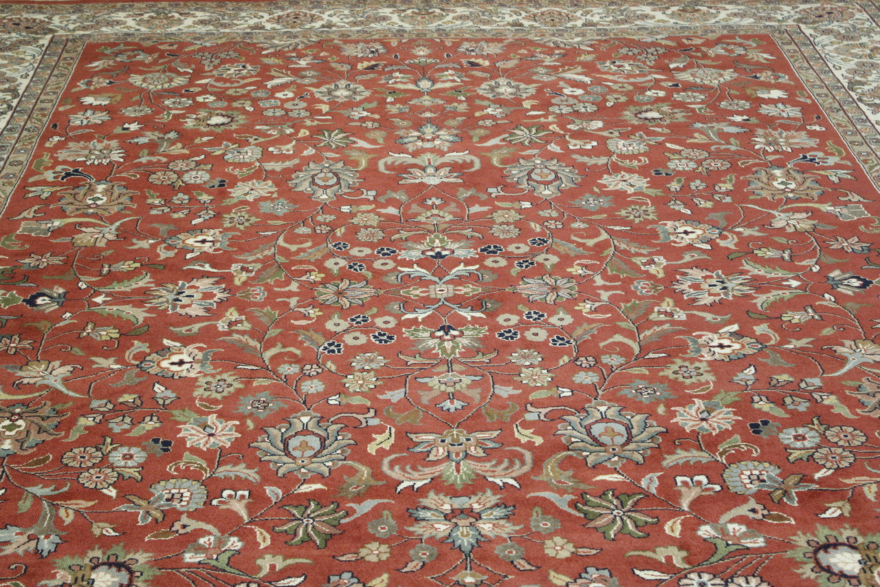 Traditional Fine Herati rug corner detail
