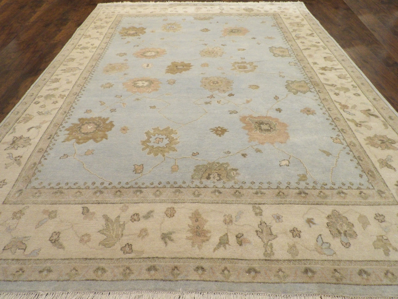 Turk Oushak Natural Dye rug corner detail