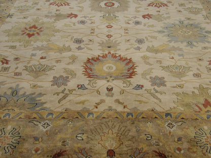 Fine Oushak Ziegler rug border detail