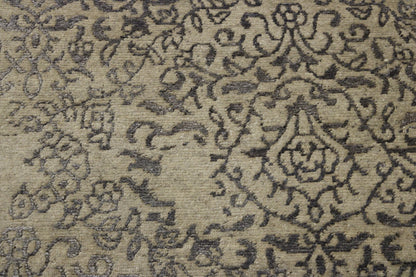 Close-up of wool-silk pile, Beige rug
