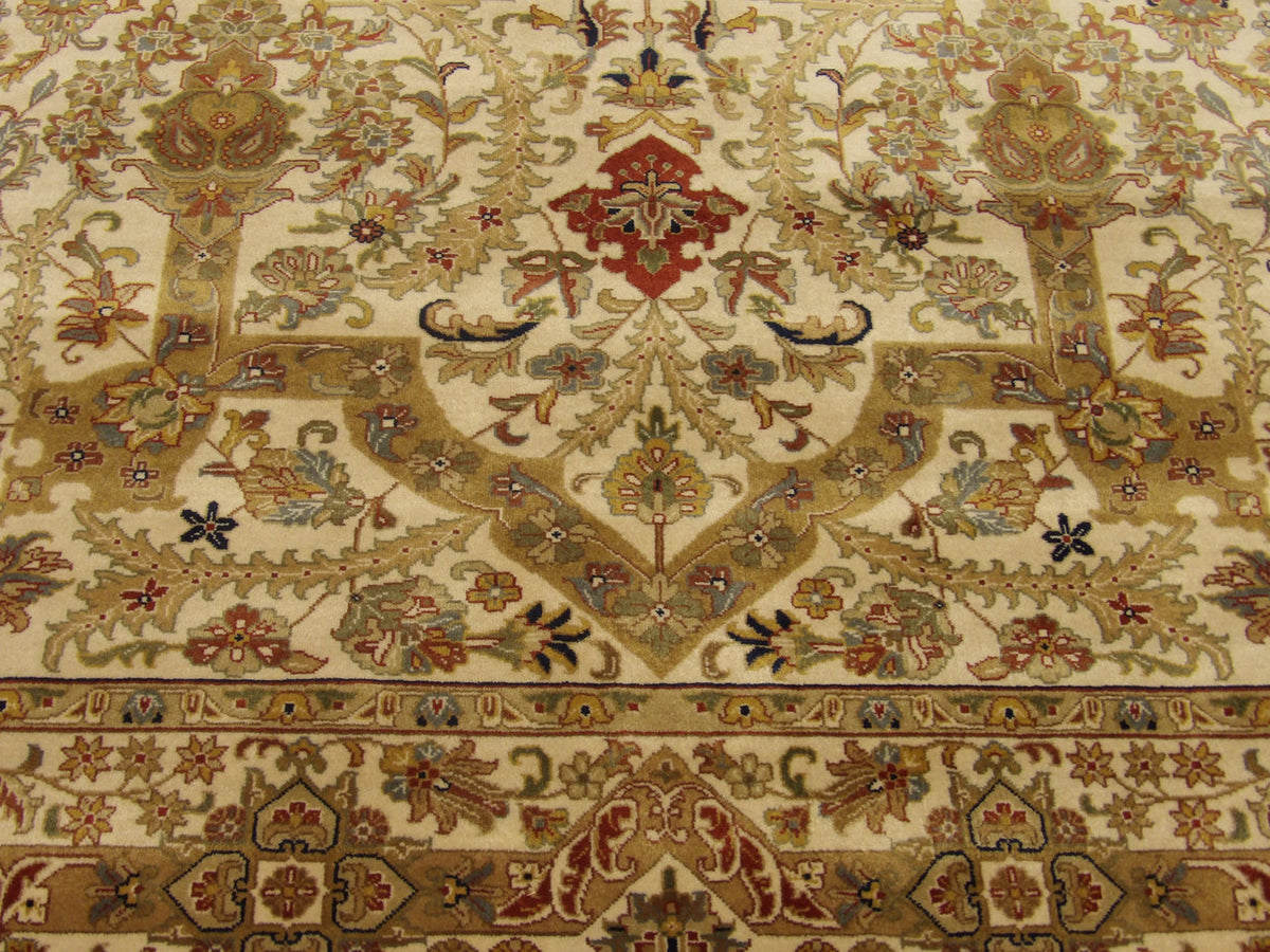 Fine Persian Haji Jalili rug border detail
