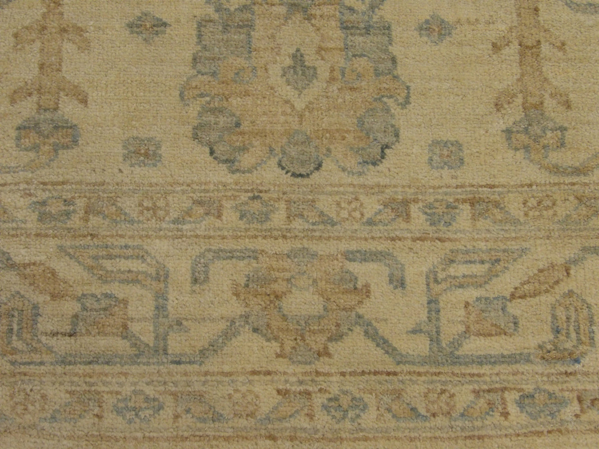 Indo Chobi Natural Dye rug border detail