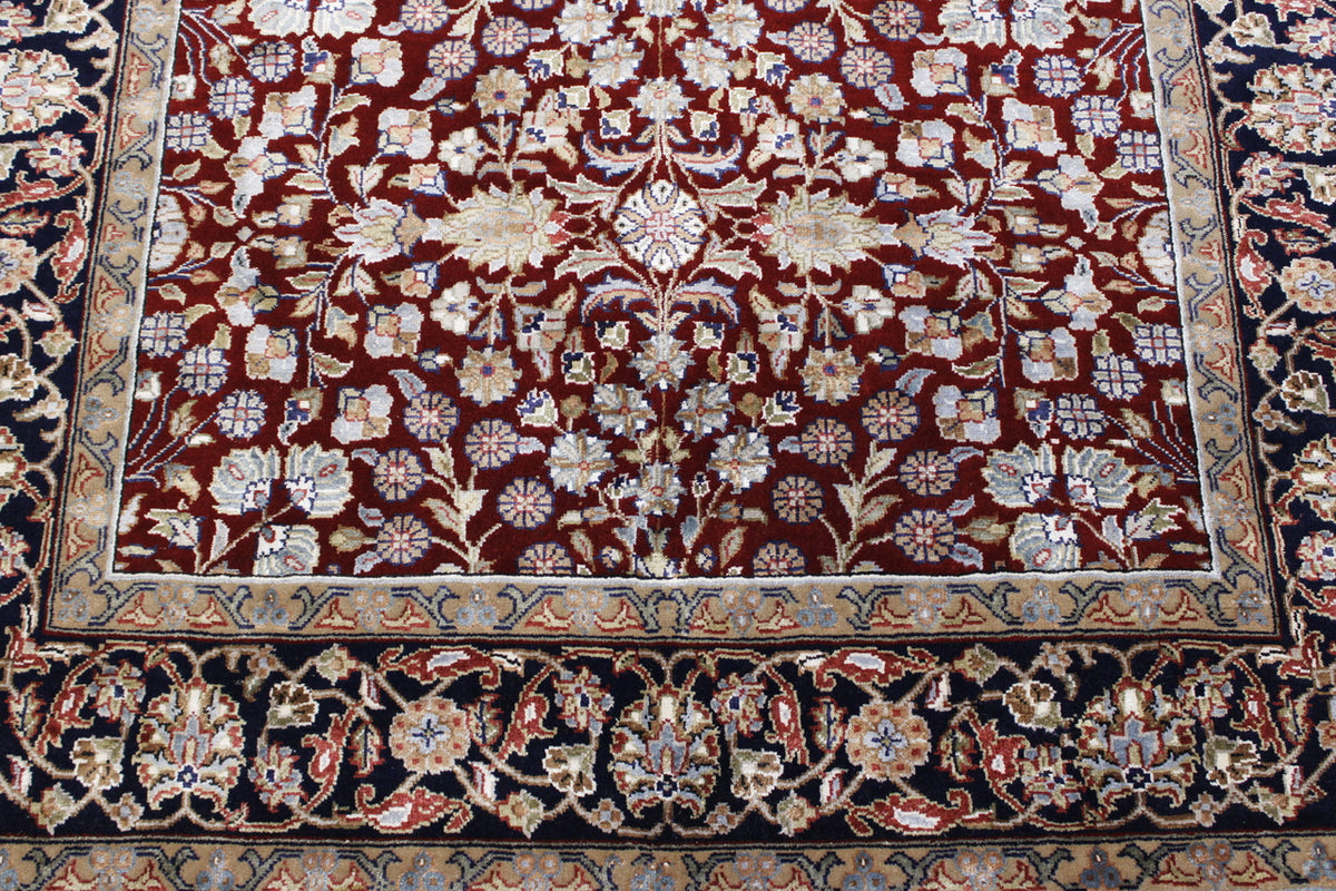 Traditional Turk Heraki rug border detail