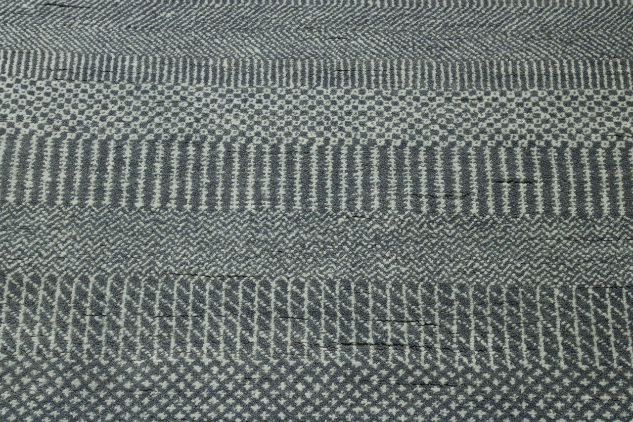 Modern Grass Design rug border detail