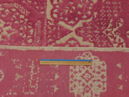 Beige and pink Mamluk rug in room setting
