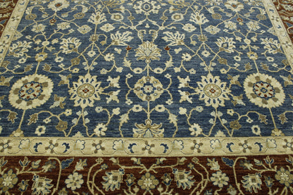 Oushak Chobi rug border detail