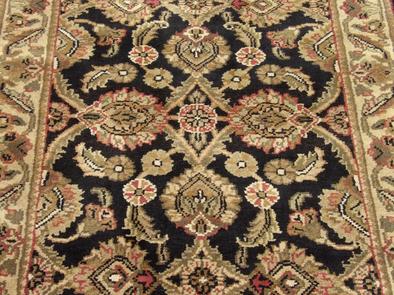Jaipur Kashan wool texture close-up