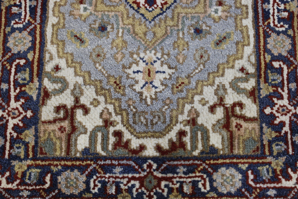 Tribal Indo Heriz rug border detail