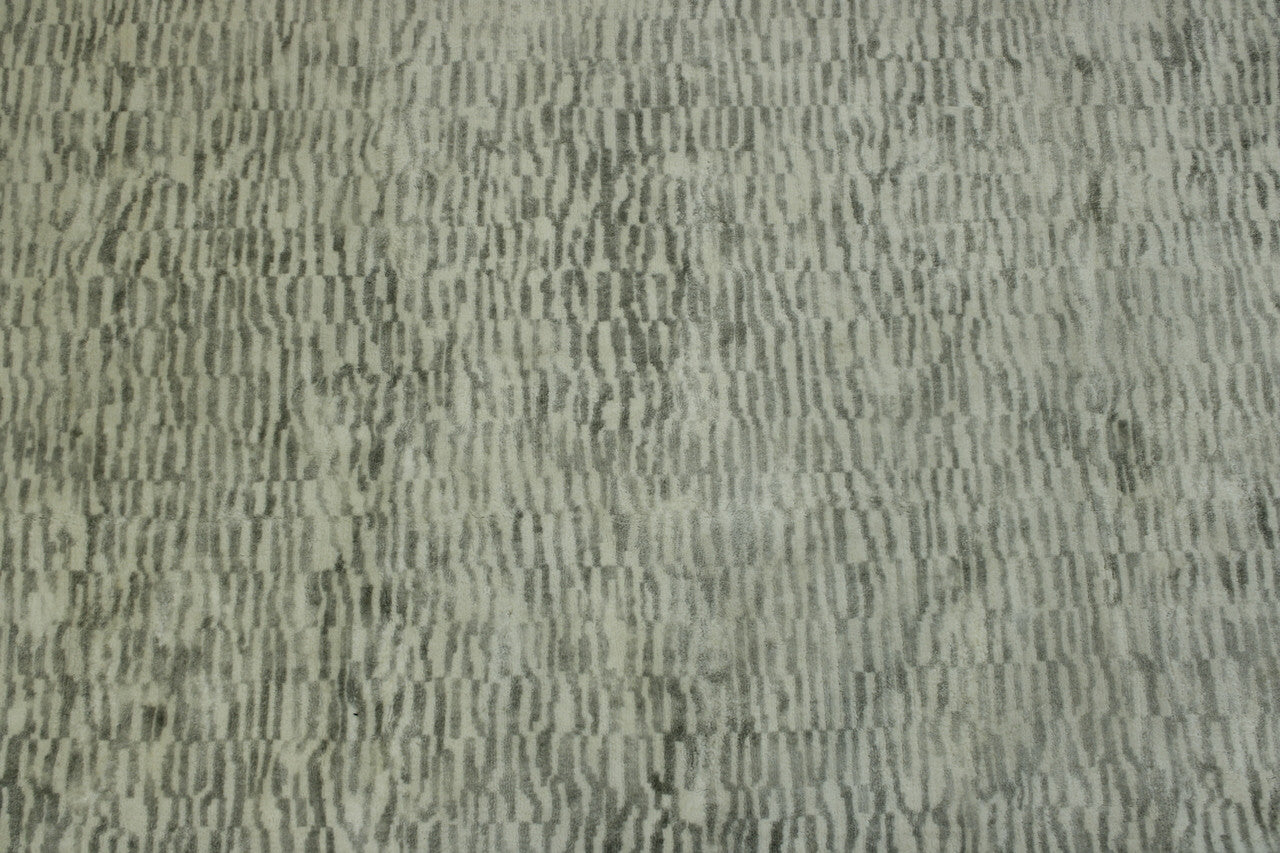 Modern / Contemporary hand-knotted silk rug in Gray, 3'11" x 8'7", SKU w2295
