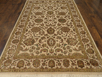 Close-up of wool-silk pile, Ivory rug