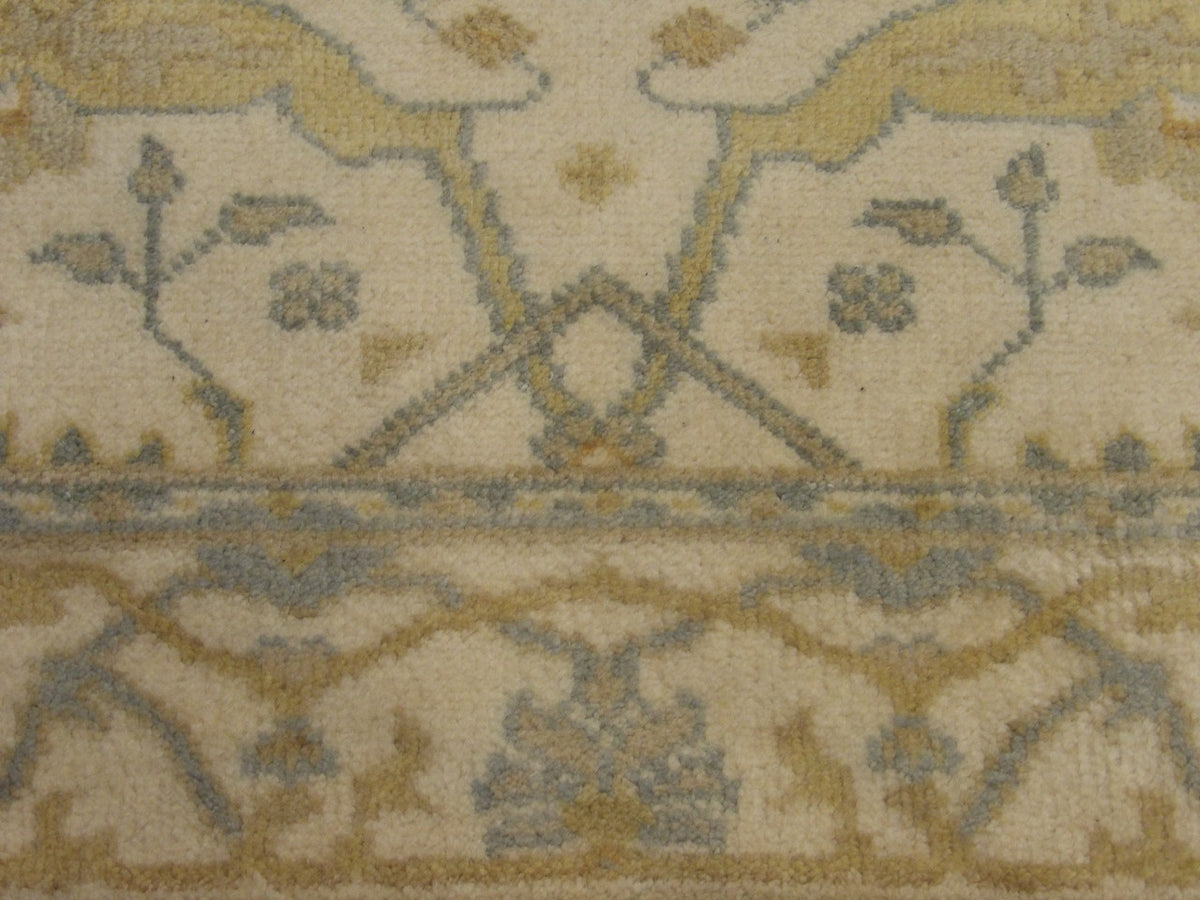 Oushak rug border detail