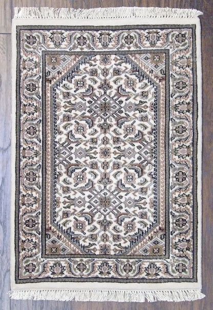 Fine Persian Bidjar hand-knotted wool rug in Ivory, full view