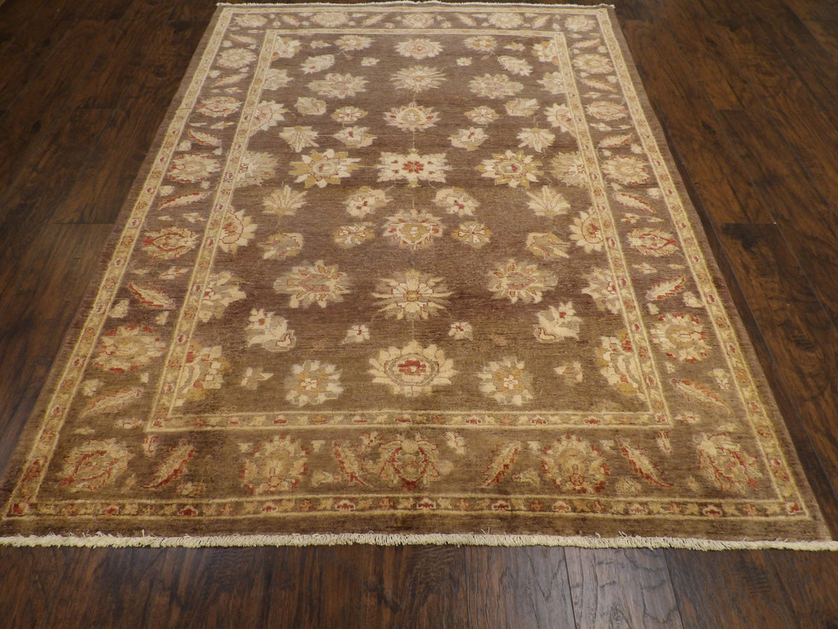 Close-up of wool pile on Oushak Chobie antique wash rug