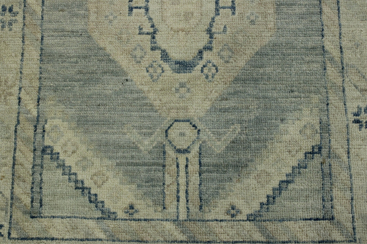 Oushak Wash Chobi rug corner detail