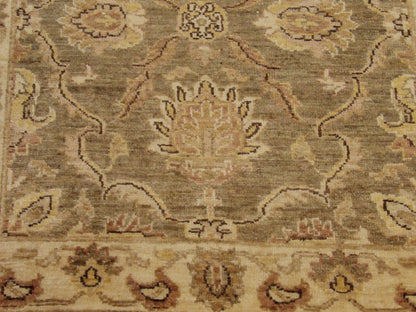 Oushak Chobi Natural Dye rug border detail