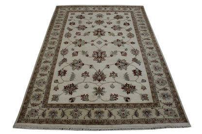 Traditional Indo Agra Chobi pattern detail
