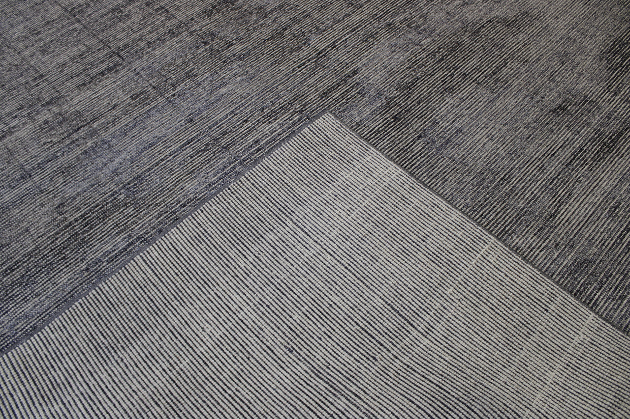 Modern Plain Abrash Design rug corner detail