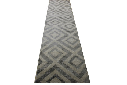 Modern Diamond Design pattern detail