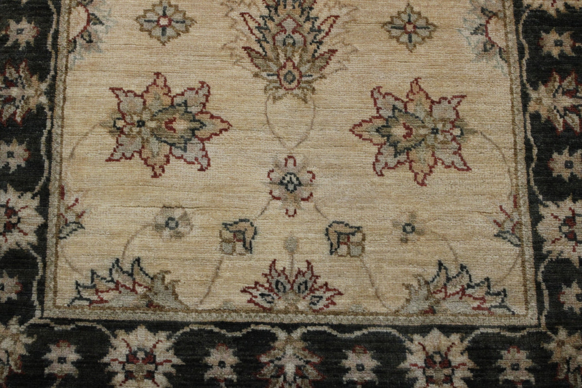 Traditional Indo Ziegler Chobi rug border detail