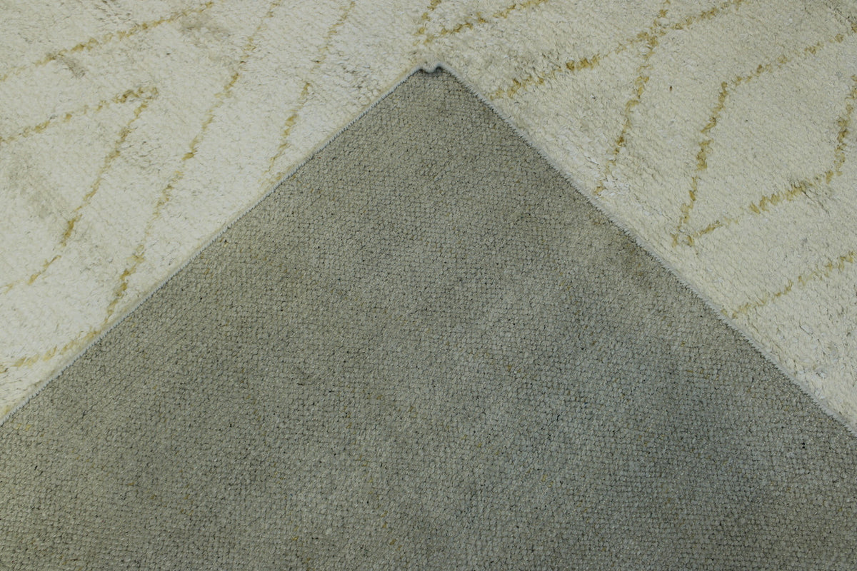 Back of Tribal Moroccan Diamond Pattern hand-knotted rug
