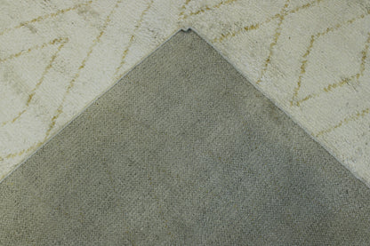 Back of Tribal Moroccan Diamond Pattern hand-knotted rug