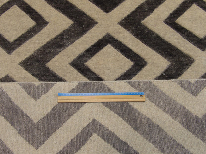 Gray & Silver Modern Abstract Diamond Design rug in room setting