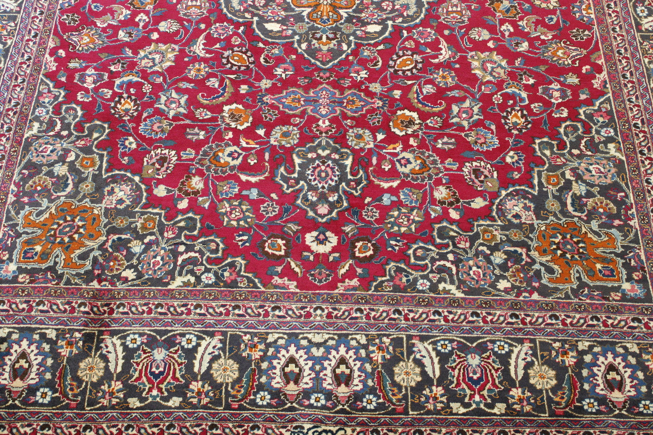 Close-up of wool pile, Beige & Red rug