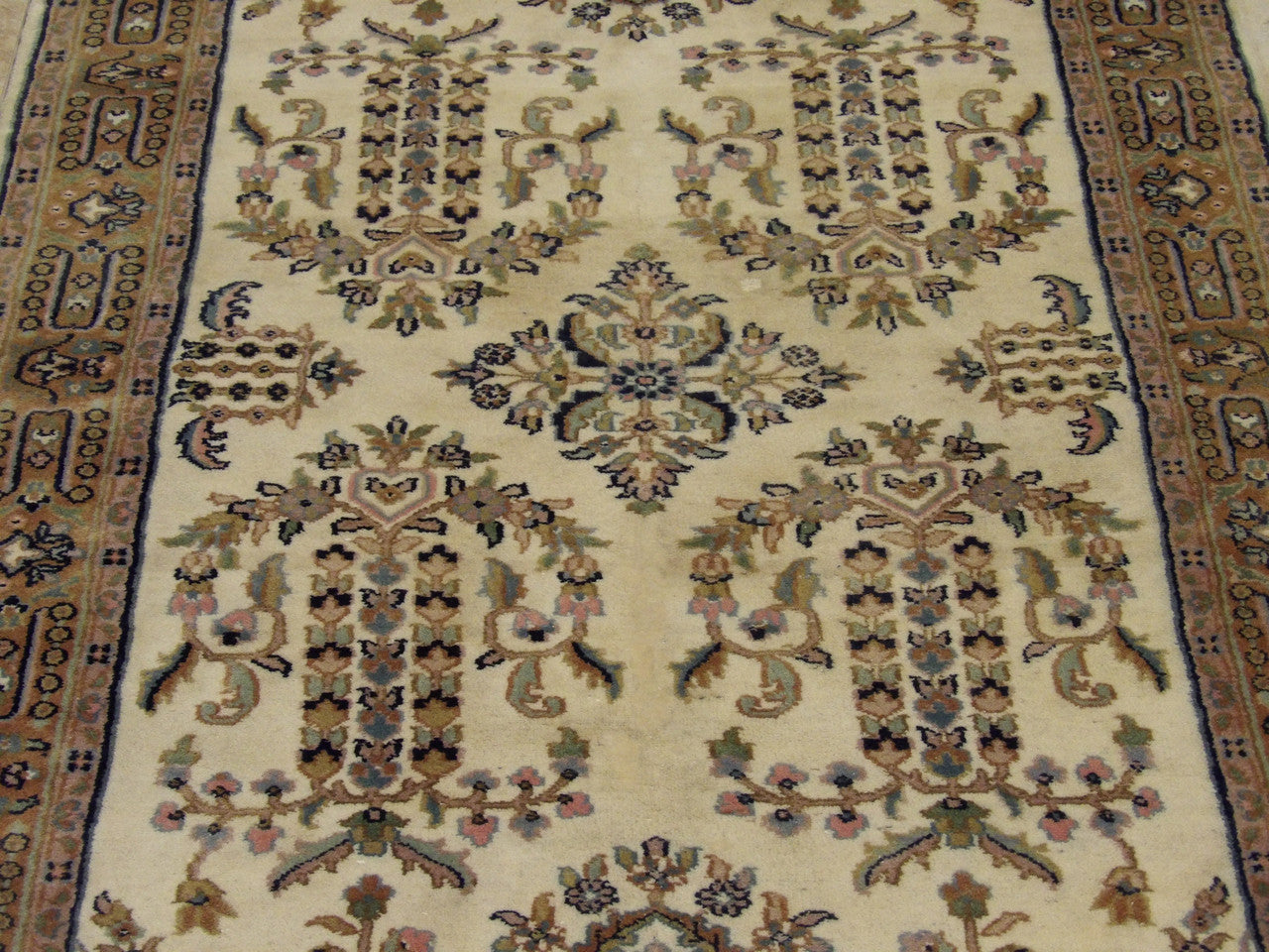 Back of Farahan hand-knotted rug