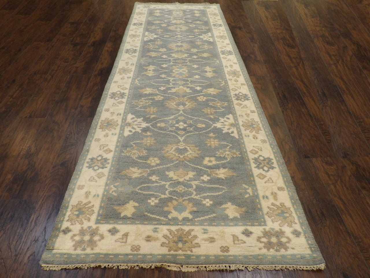 Close-up of wool pile, Gray & Beige rug