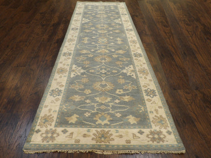 Close-up of wool pile, Gray & Beige rug