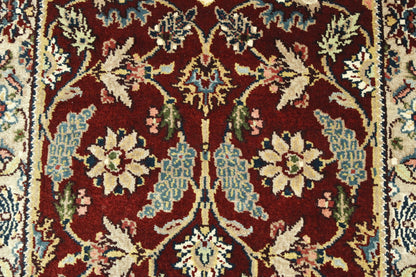 Traditional Fine Herati rug corner detail
