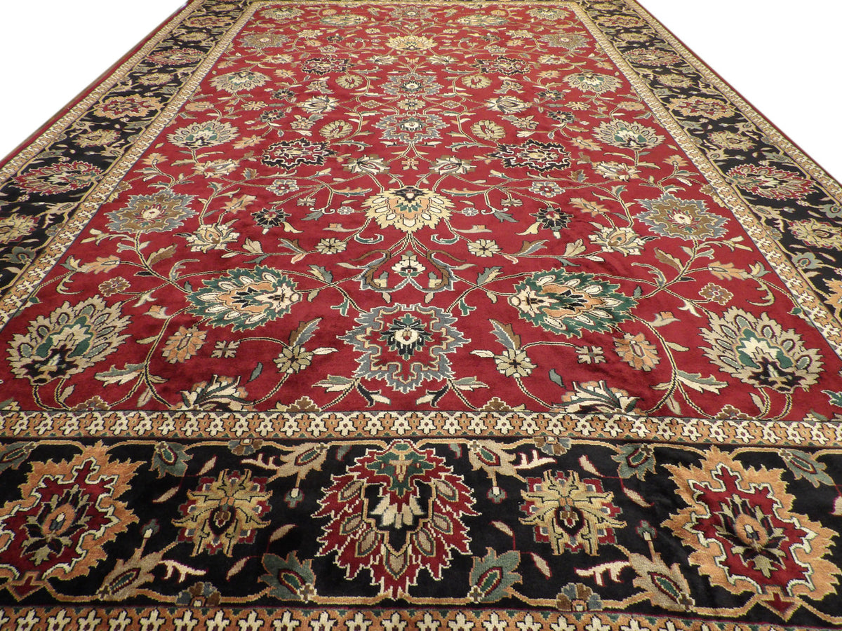 Antique Kashan rug corner detail