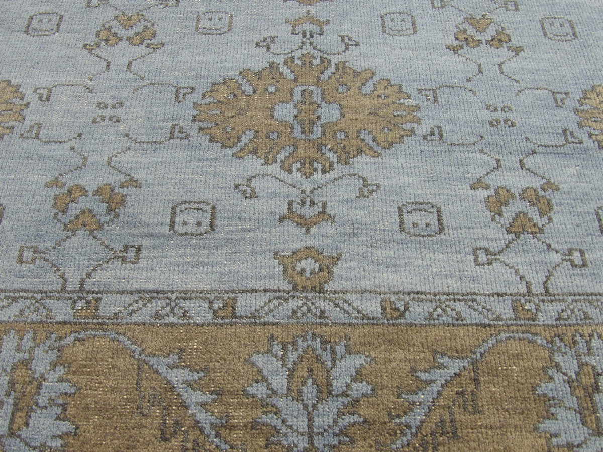 Oushak rug border detail