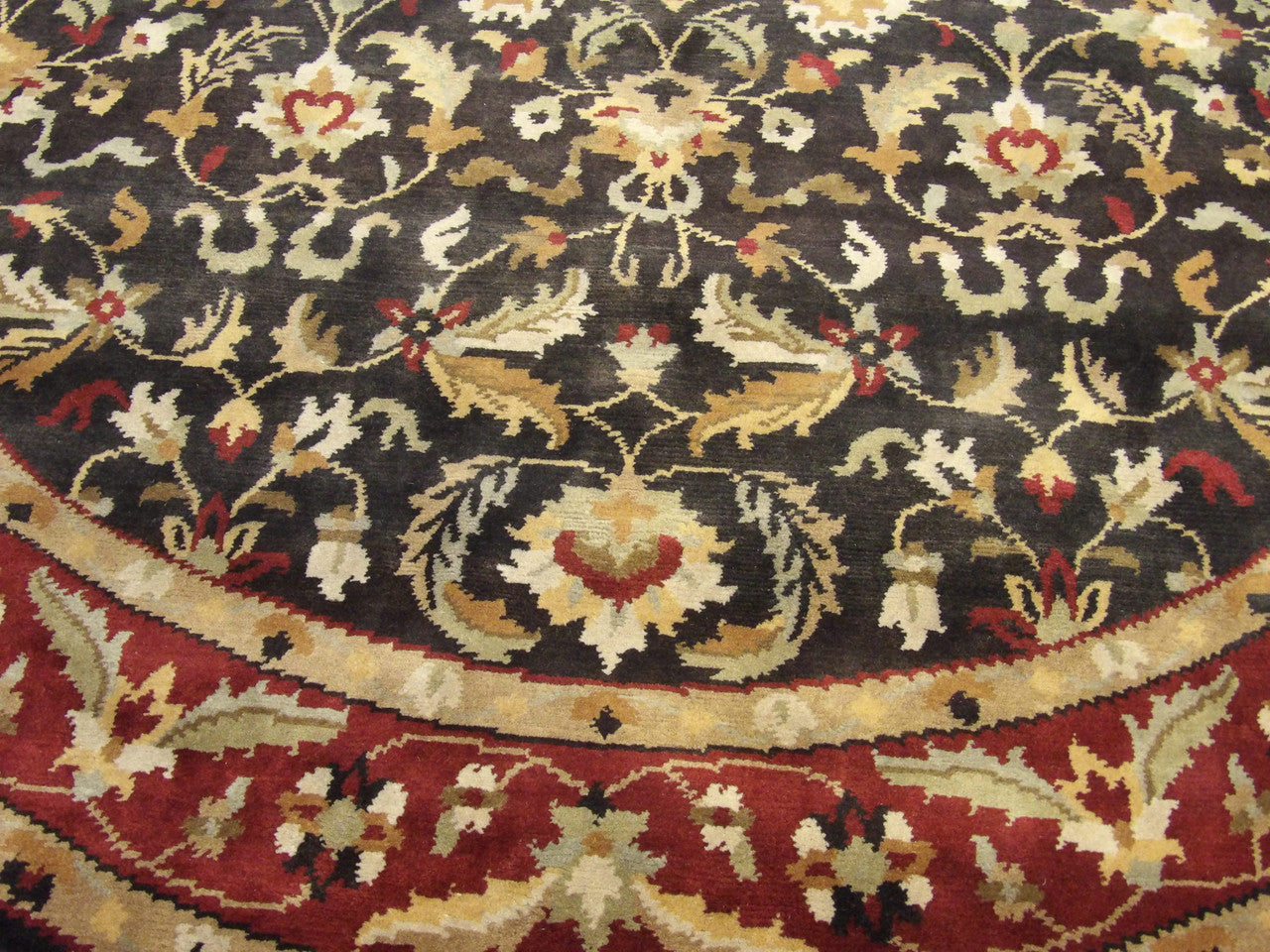 Ziegler rug border detail