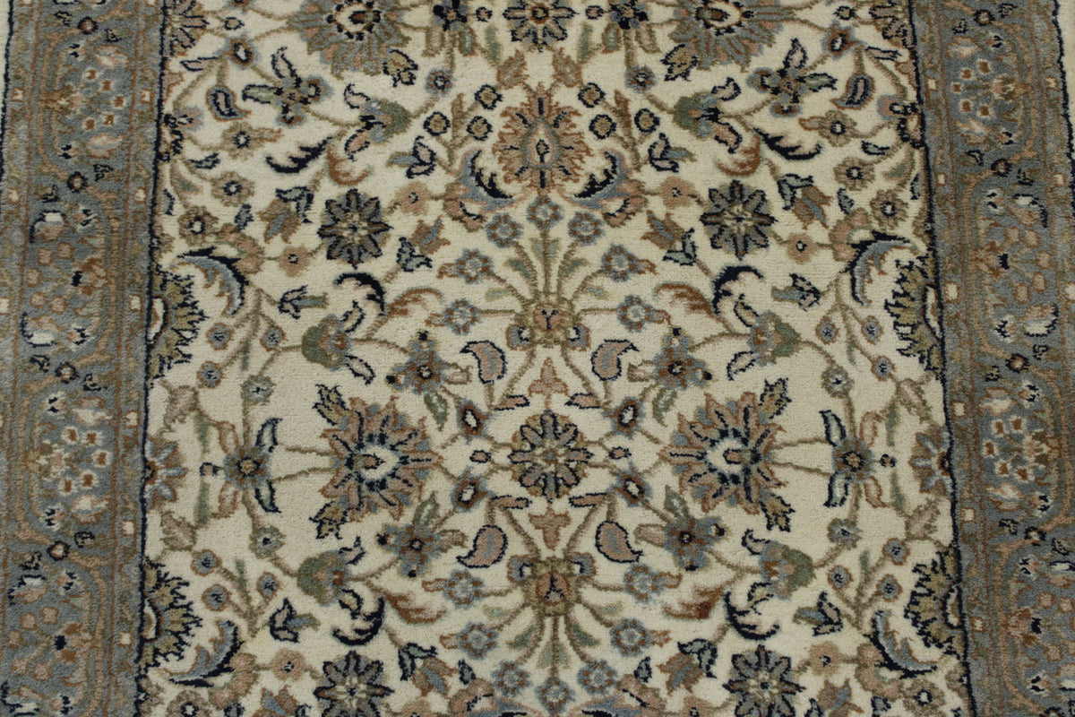 Persian Mashad rug border detail