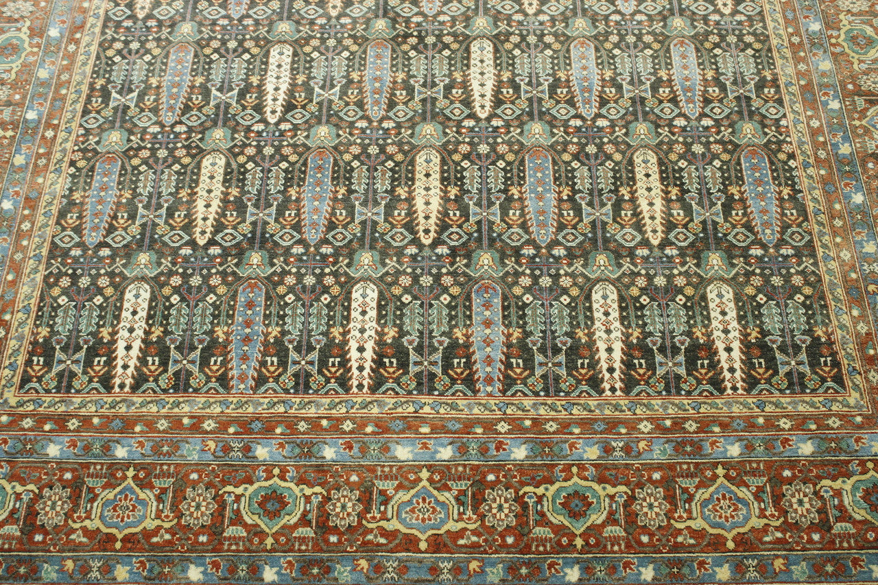 Traditional Fine Haji Jalili rug corner detail