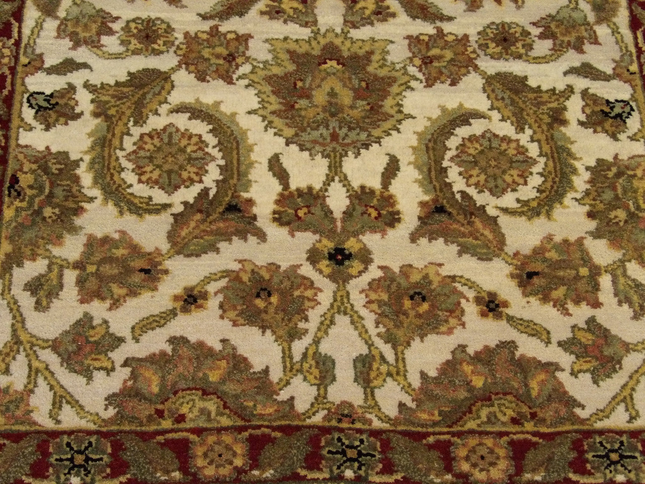 Jaipur Kashan rug border detail
