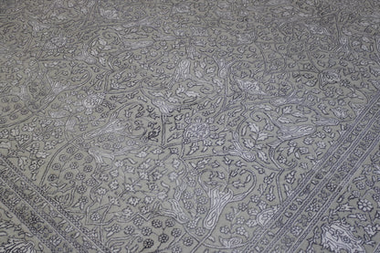 Traditional Haji Jalili rug corner detail