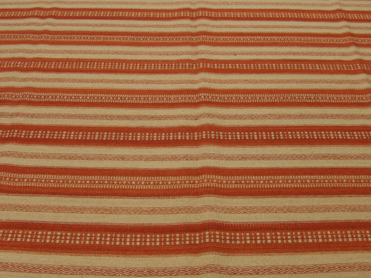 Coastal rug border detail