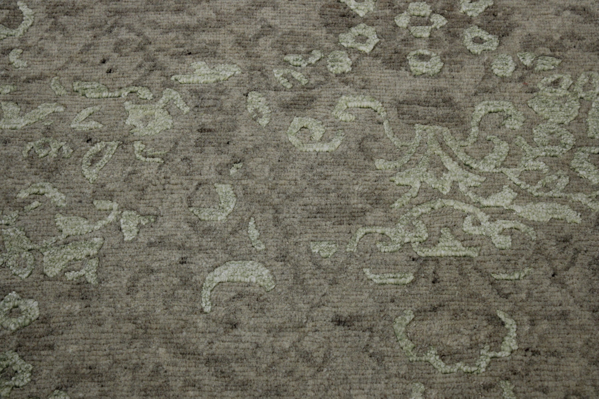 Transitional Abstract Broken Design rug border detail